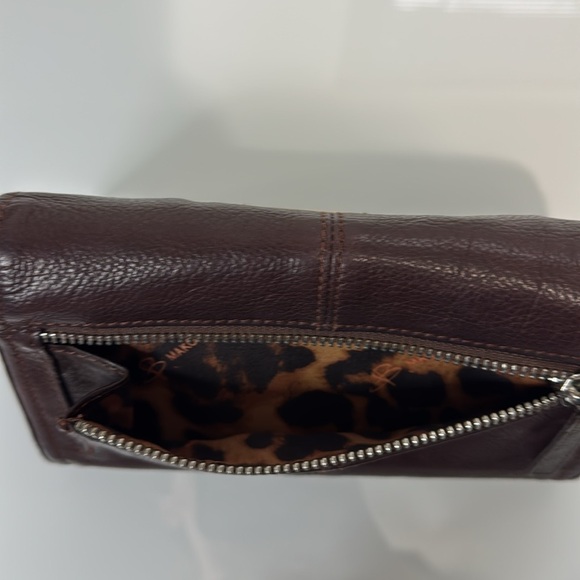B. MAKOWSKY PLUM NASSAU CLUTCH WALLET - Picture 9 of 11